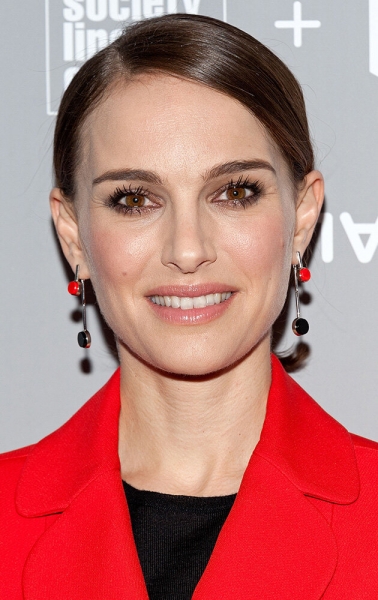 Вегетарианки против мясоедок: кто из звезд выглядит лучше