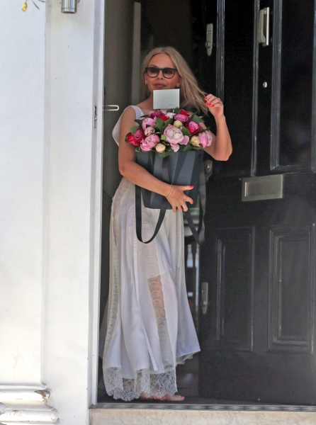 Вместо красных дорожек: собрали топ выходов звезд за сутки