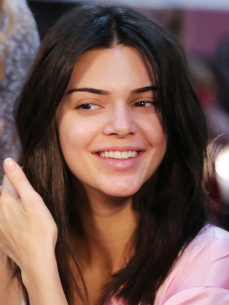 Все Кардашьян без макияжа: редчайшие кадры!