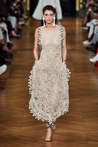 Все тренды: что должно быть в твоём гардеробе этим летом