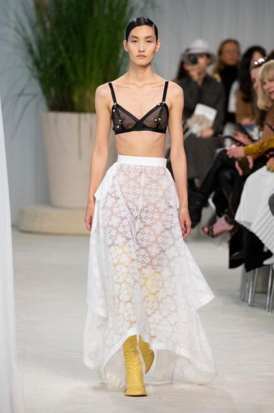 Все тренды: что должно быть в твоём гардеробе этим летом