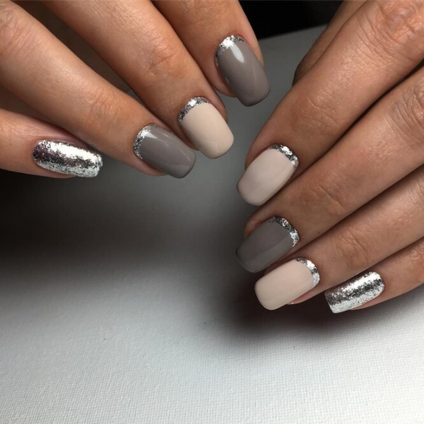 Всегда в моде: 35 горячих идей французского маникюра