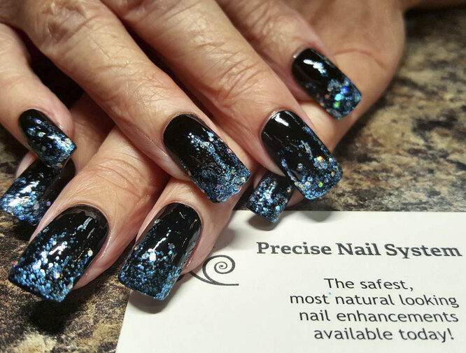 Земля в&nbsp;иллюминаторе: модный инста-тренд &laquo;космический маникюр&raquo;