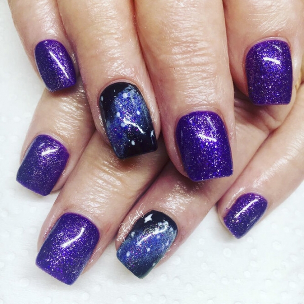 Земля в&nbsp;иллюминаторе: модный инста-тренд &laquo;космический маникюр&raquo;