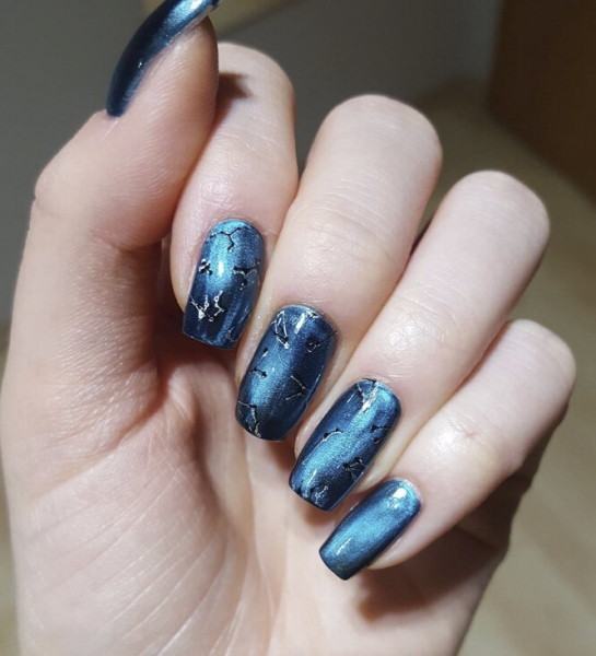 Земля в&nbsp;иллюминаторе: модный инста-тренд &laquo;космический маникюр&raquo;