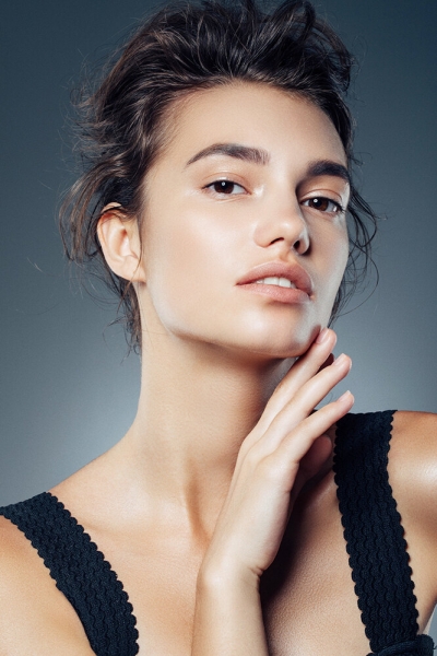 Жирная кожа: 7 секретов при&nbsp;выборе и&nbsp;нанесении тонального крема