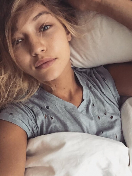 Звездные селфи: без макияжа они выглядят моложе!