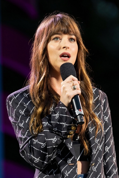 Звезды, которым следует сменить «визитную карточку»