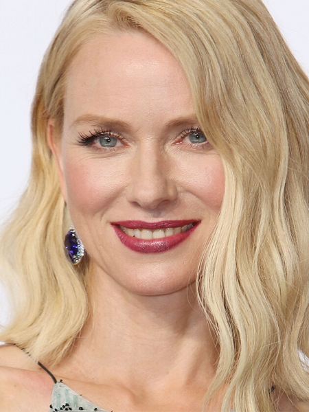 10 звезд с идеальной кожей: дерматолог-косметолог раскрывает их секреты