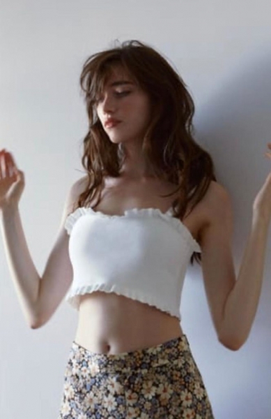 15 стильных трикотажных топов на лето 