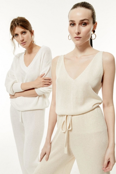 15 стильных трикотажных топов на лето 