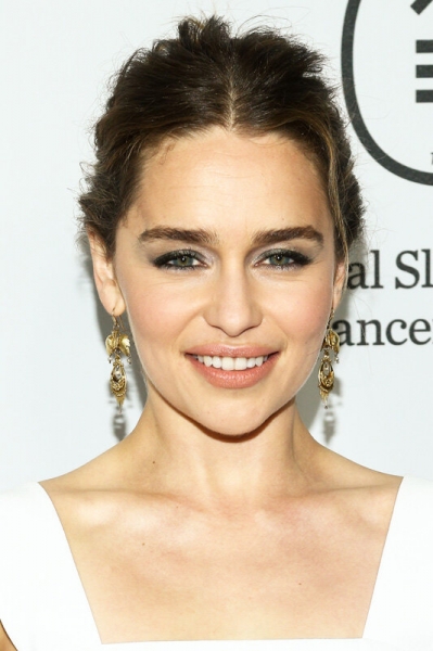 25 суперстильных причесок на прямой пробор: учимся у звезд!