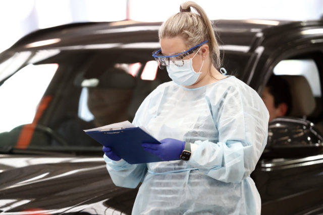 30 июня и коронавирус: больше 10 миллионов заболевших, Ангела Меркель рассказала, почему ее ни разу не видели в защитной маске, в ВОЗ считают, что эпидемия пока не приблизилась к окончанию