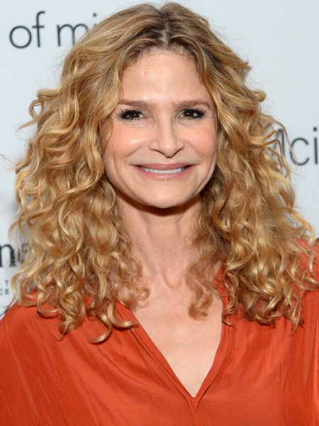 7 причесок, которые делают тебя моложе — звездные идеи стрижек и укладок