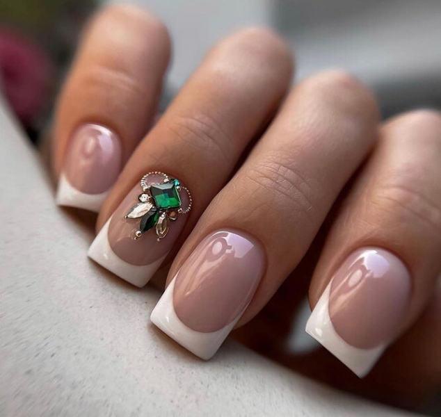А мы любили! Какой маникюр больше не в тренде