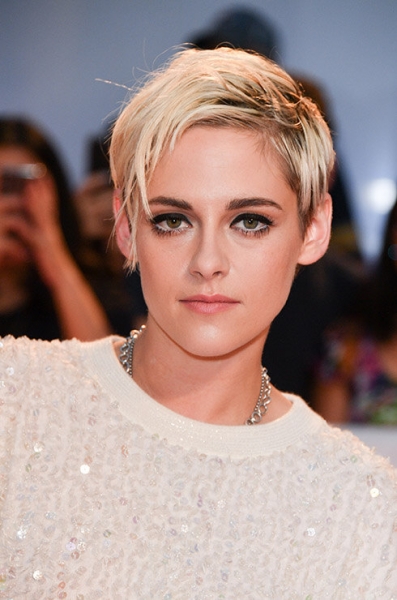 Бьюти-эволюция Кристен Стюарт: от нюда до «белых» бровей и стрижки под мальчика