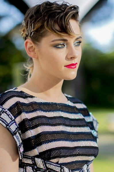 Бьюти-эволюция Кристен Стюарт: от нюда до «белых» бровей и стрижки под мальчика