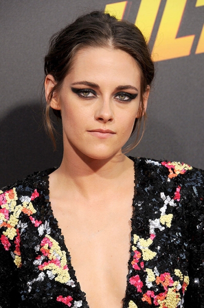 Бьюти-эволюция Кристен Стюарт: от нюда до «белых» бровей и стрижки под мальчика