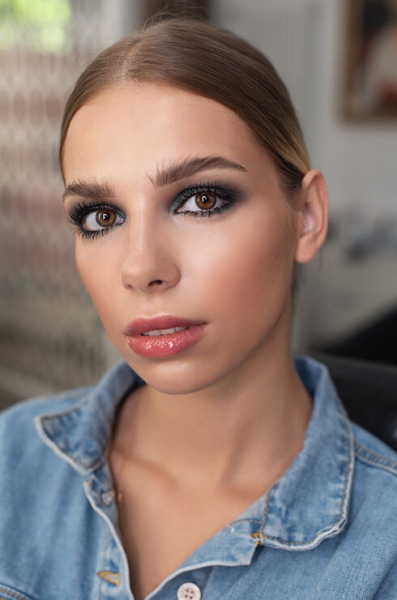 Dress code в макияже: 4 мейкап-инструкции на все случаи жизни