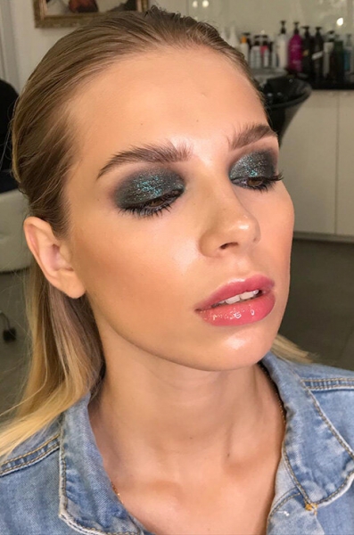 Dress code в макияже: 4 мейкап-инструкции на все случаи жизни