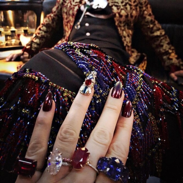 Эти звезды знают толк в маникюре! 20 модных идей, которые хочется повторить