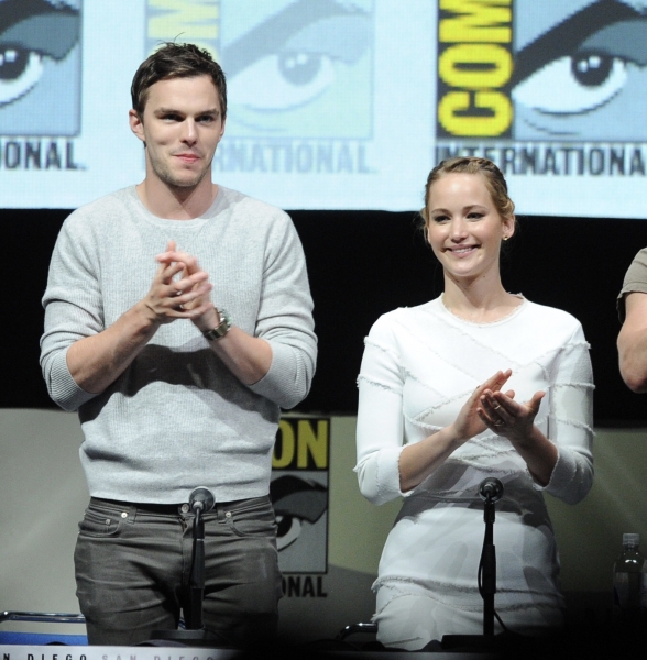 Главные слухи Голливуда: у Ирины Шейк новый бойфренд, Приянка Чопра шантажирует СМИ, а Дженнифер Лоуренс флиртует с бывшим под носом у мужа