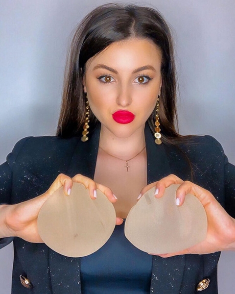 Ходячая реклама: самые красивые пластические хирурги из Instagram