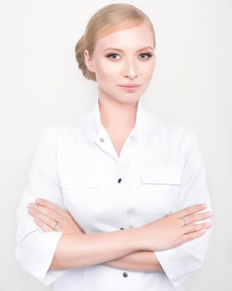 Ходячая реклама: самые красивые пластические хирурги из Instagram