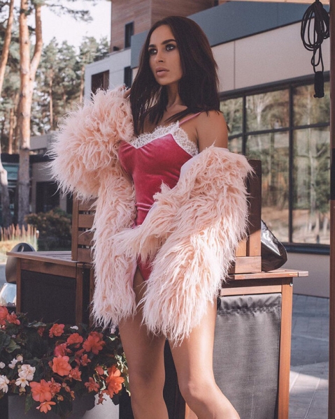 Ходячая реклама: самые красивые пластические хирурги из Instagram