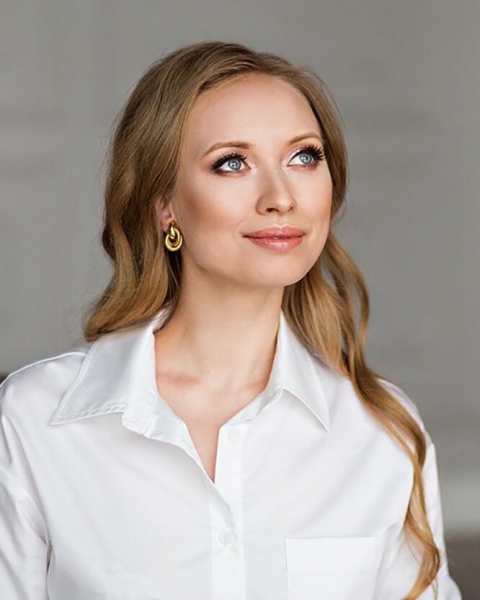 Ходячая реклама: самые красивые пластические хирурги из Instagram