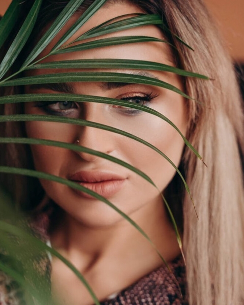 Ходячая реклама: самые красивые пластические хирурги из Instagram