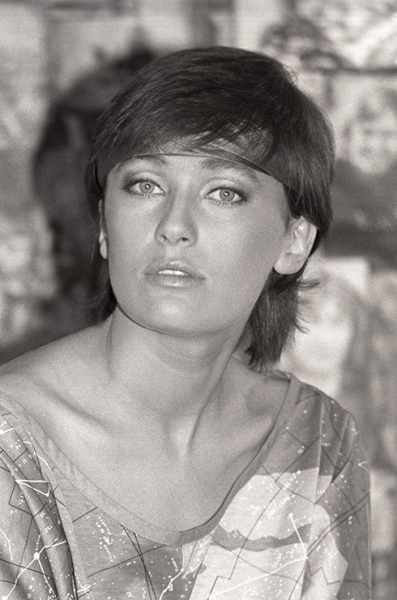 Как менялась Лариса Гузеева: от&nbsp;&laquo;Жестокого романса&raquo; до&nbsp;&laquo;Давай поженимся!&raquo;