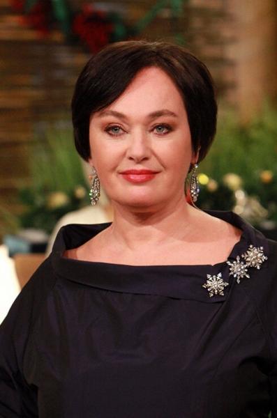 Как менялась Лариса Гузеева: от&nbsp;&laquo;Жестокого романса&raquo; до&nbsp;&laquo;Давай поженимся!&raquo;