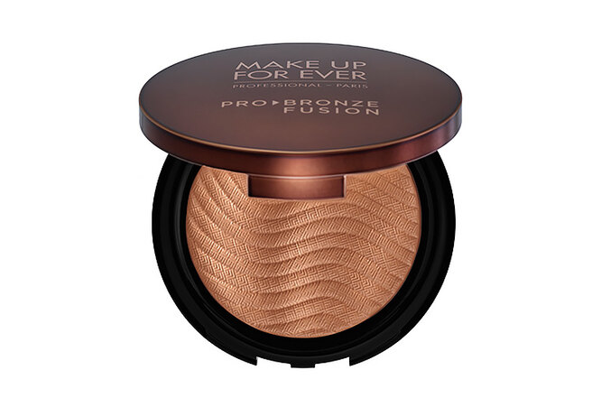 Как нанести бронзер и не выглядеть дешево: 5 секретных приемов визажиста