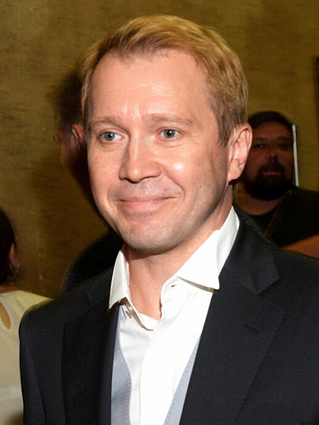 Как стареют российские звезды-одногодки — сравниваем мужчин и женщин