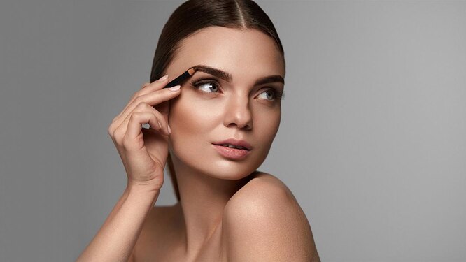 Коррекция бровей: как сделать модную форму самой — советы мастера