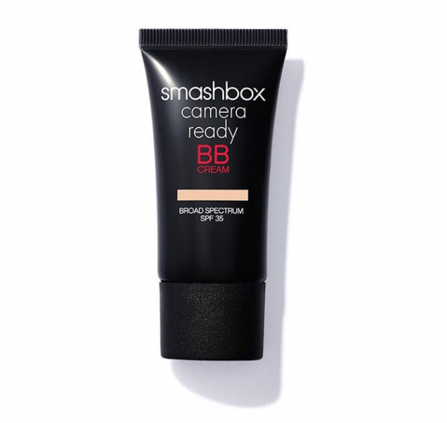 Лучший тональный крем на лето: 10 самых легких увлажняющих тональных основ