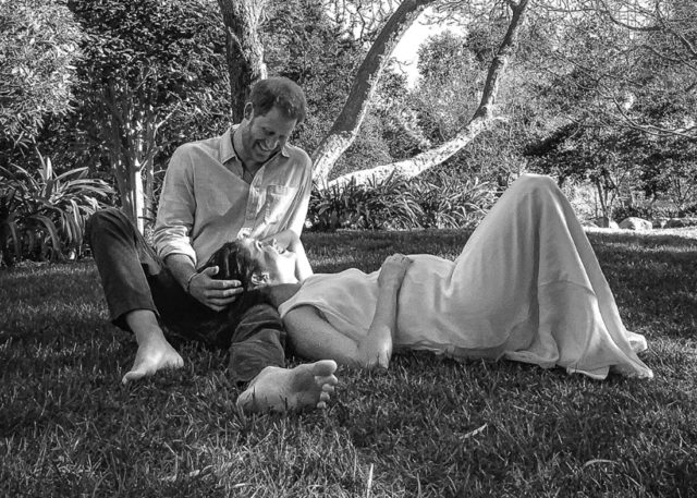 Меган Маркл может приехать в Великобританию уже в июле: ради чего герцогиня готова прервать декретный отпуск?