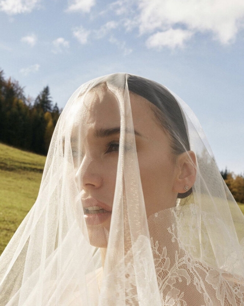 Меньше — лучше! Как красятся модные невесты — 8 бьюти-образов звезд