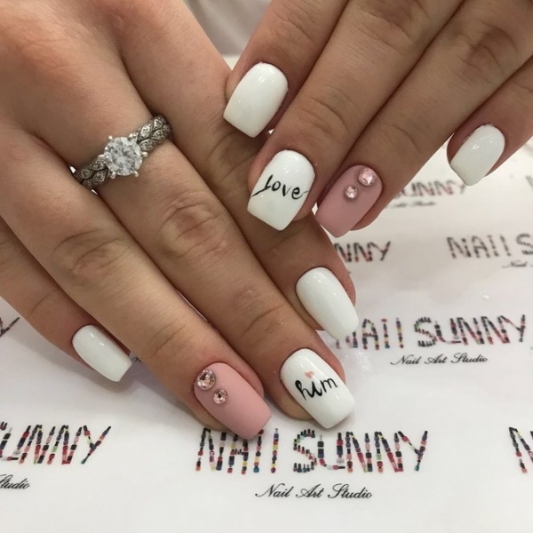 Модный маникюр со стразами: 30 непошлых идей, которые стоит повторить