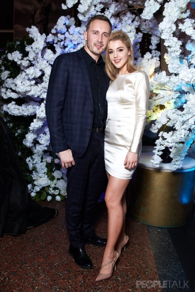 «Не хочу романтизировать»: Юлианна Караулова о трудностях родов 