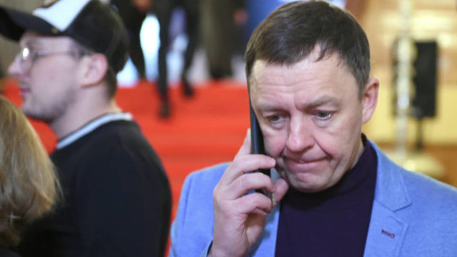 Не поделили &laquo;Уральские пельмени&raquo;: разбираемся в многомиллионном конфликте экс-директора и главы шоу 