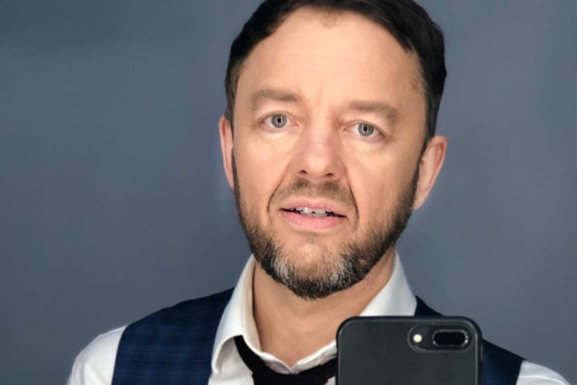 Не поделили &laquo;Уральские пельмени&raquo;: разбираемся в многомиллионном конфликте экс-директора и главы шоу 