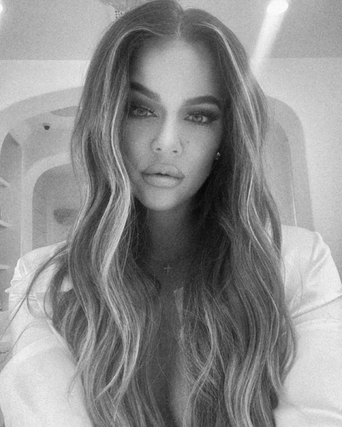 Не узнать: Хлои Кардашьян рассказала о пластических операциях