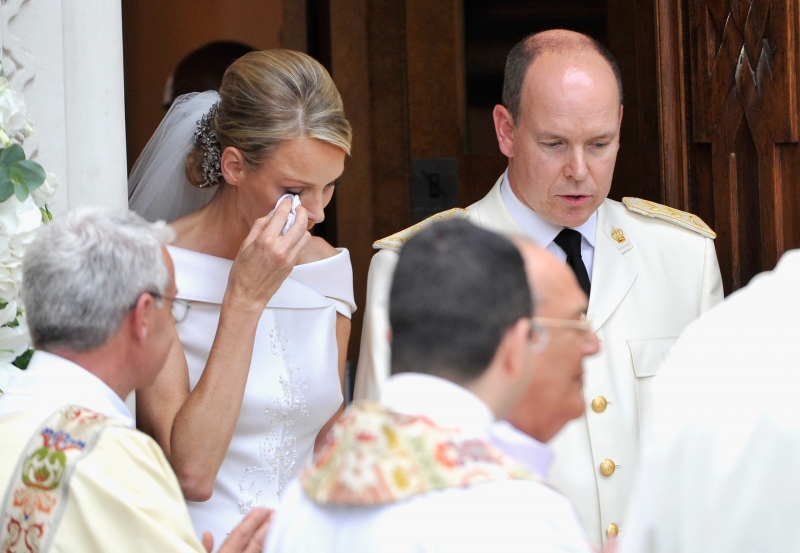 Нетрадиционные, дорогие и печальные: полный гид по королевским свадьбам 