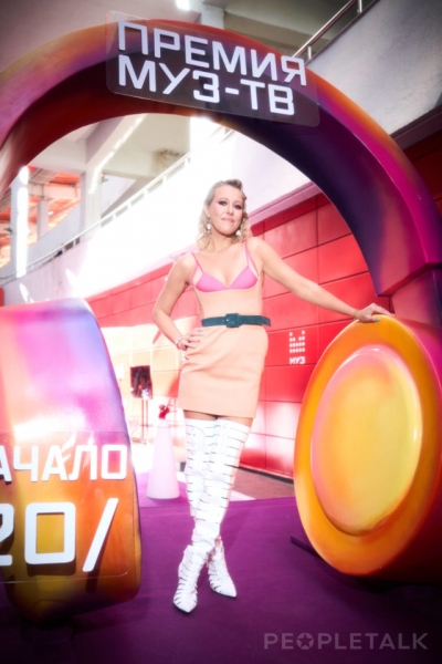 «Никогда»: Полина Гагарина резко отказала Ксении Собчак в интервью