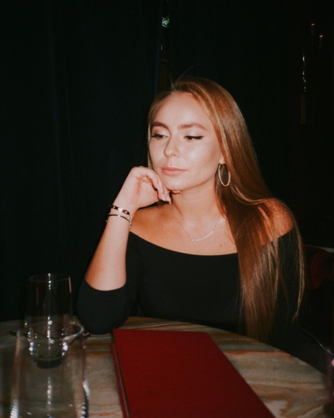 Очень красивая: показываем, как сейчас выглядит старшая дочь Татьяны Навки