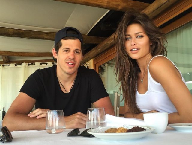 «Он – лучик света в нашей семье»: Анна Кастерова рассказала об отношениях с мужем хоккеистом Евгением Малкиным, дружбе с Овечкиным и американском гражданстве