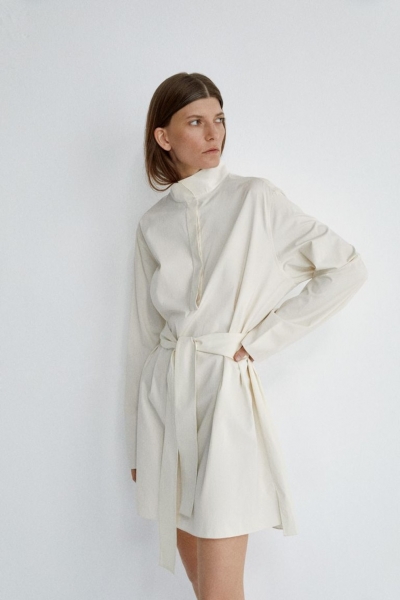 От кардиганов до платьев: бренд сестёр Олсен The Row выпустил капсульную коллекцию. Показываем и рассматриваем