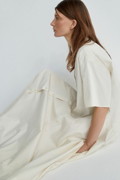 От кардиганов до платьев: бренд сестёр Олсен The Row выпустил капсульную коллекцию. Показываем и рассматриваем